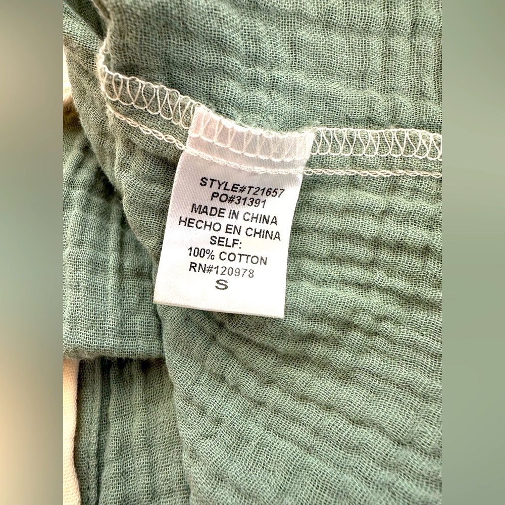Colorblock Shirt - Picture 11 of 13